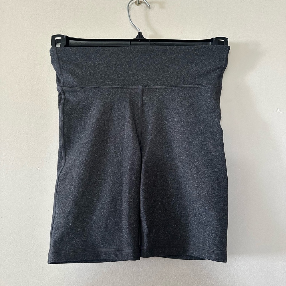 Womens Gap Gapfit gray biker shorts xs
